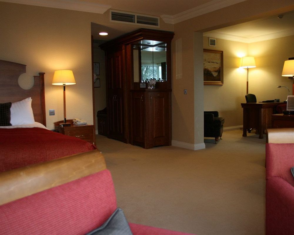 Slieve Russell Hotel Балліконнелл Екстер'єр фото
